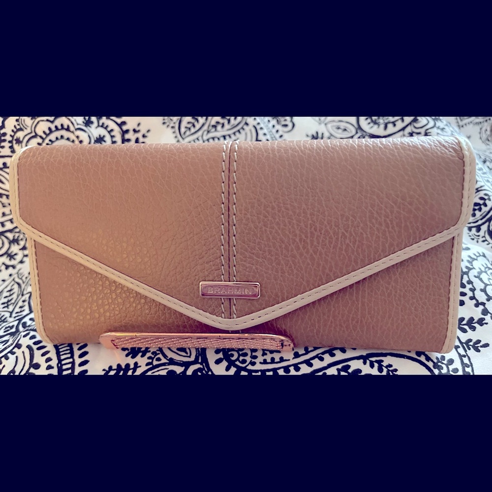 EUC Brahmin Veronica Smooth Fawn Henderson Leather Envelop Wallet 2021.